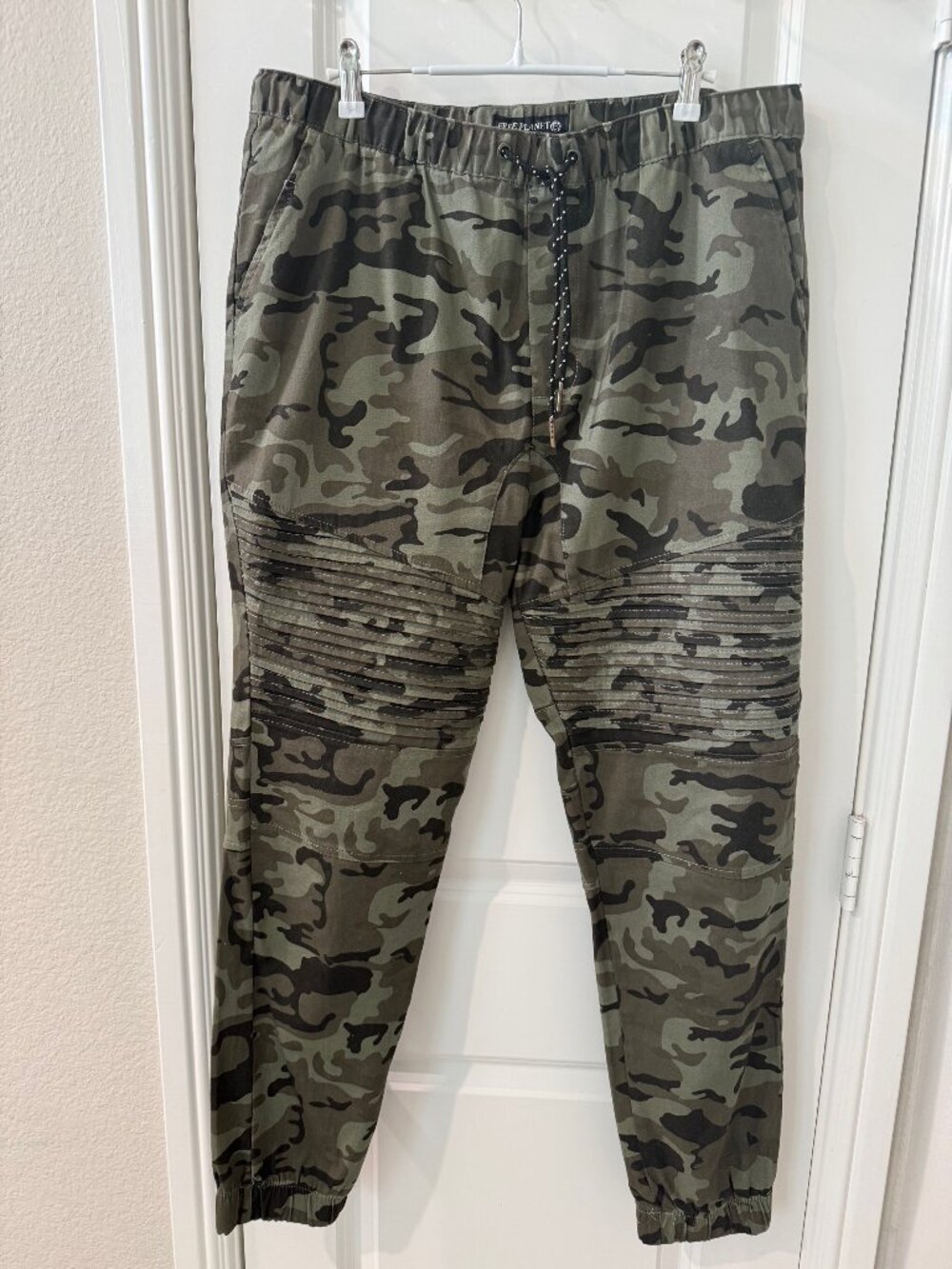 Free Planet Camo Moto Jogger Pants Size L Green Black Military Print